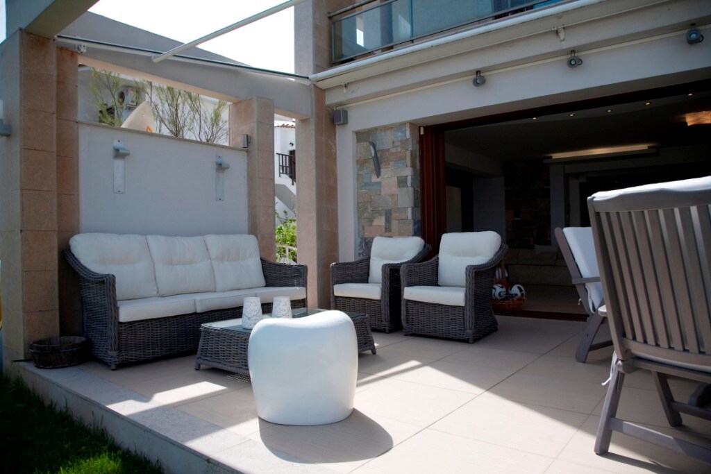 Luxury Seafront Villa Filothei — снимка 4