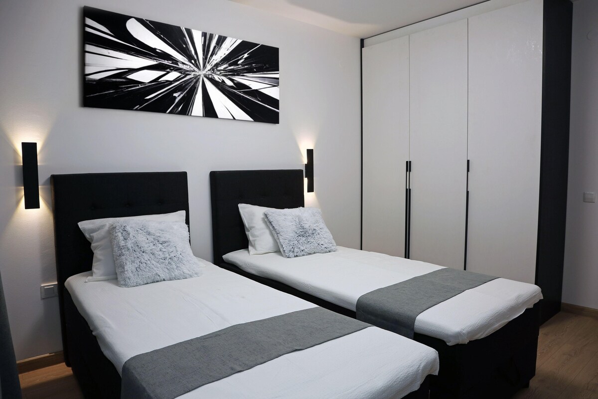 Luxury Apartment 5 Mins from the Slopes + Parking — снимка 4