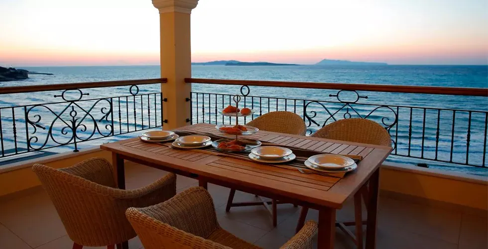 Master Suite with Sea View — Апартамент в Agios Stefanos Avlioton