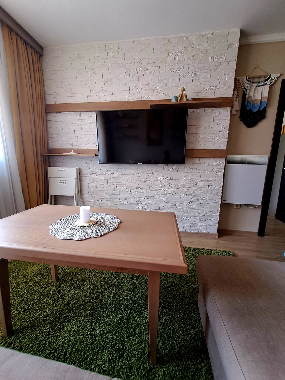 Sunny Terrace & Pirin Views | Art & Books — снимка 3