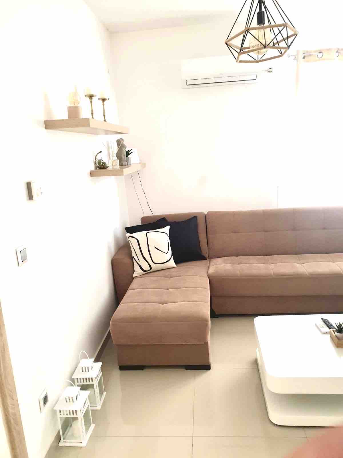 **Cozy, seaside, spacious, 2 bedroom apartment** — Апартамент в Thessaloniki