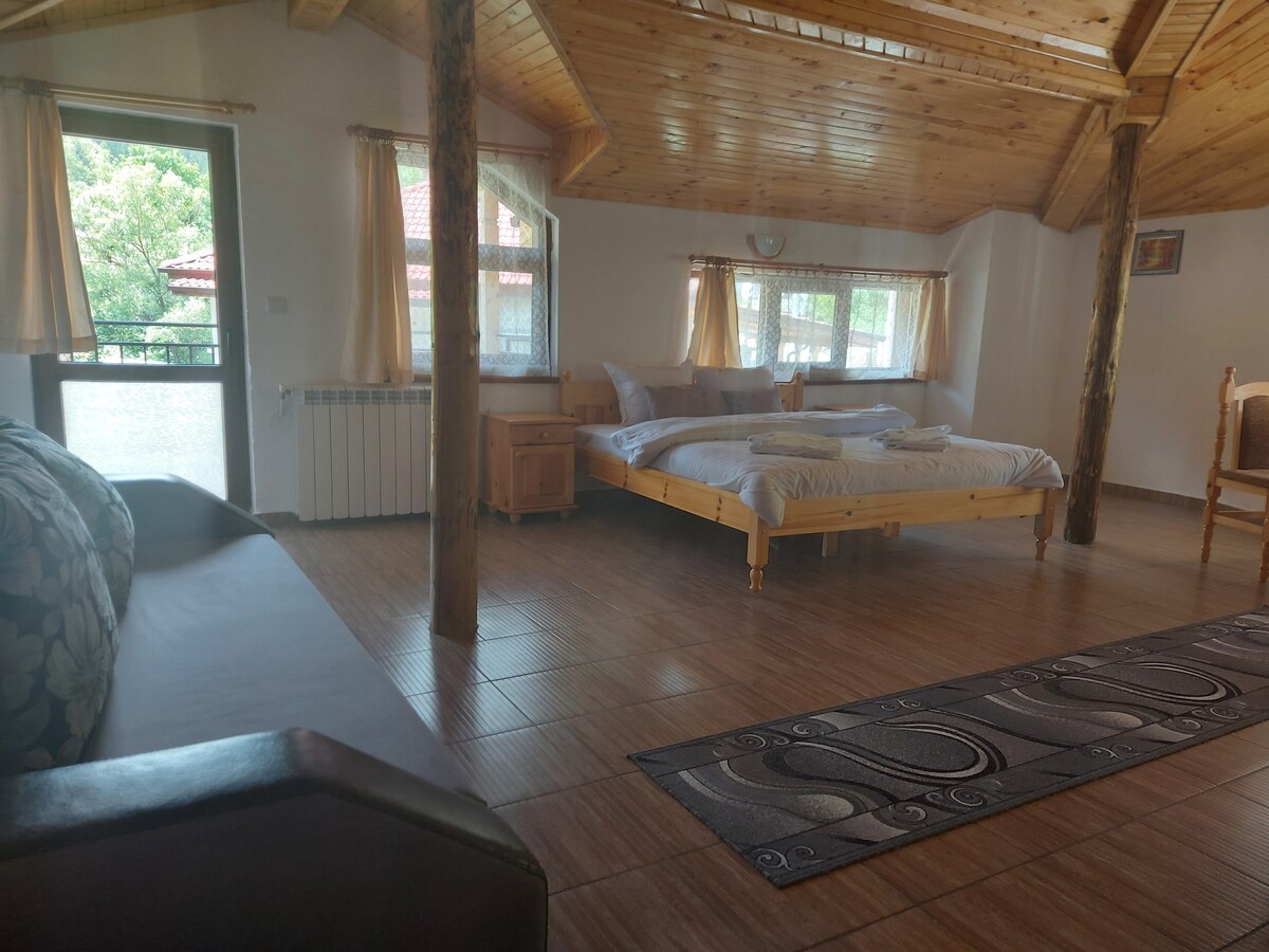 A pleasant guest house in the heart of the Rhodope Mountains. — снимка 5