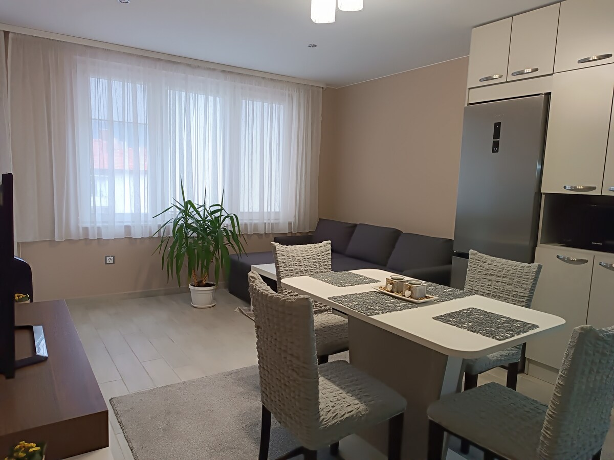 City Apartment — снимка 2